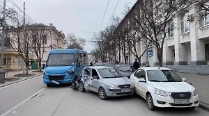 Трое детей пострадали в результате ДТП с маршруткой в Севастополе