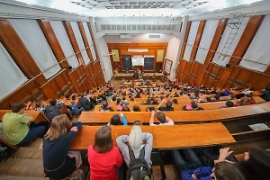 Опрос показал, в каком возрасте российские студенты планируют создать семью