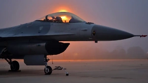 Власти США объяснили, почему F-16 бесполезны для Украины