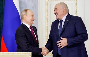 Путин поздравил Лукашенко с победой патриотических сил на выборах в Белоруссии