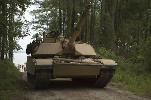 Стало известно, из чего был уничтожен первый в зоне СВО танк Abrams 
