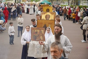 Иконы с Тихановской и Бандерой: Украинская провокация в российских школах провалилась