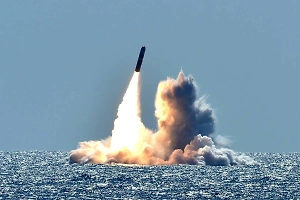 Баллистическая ракета упала возле главы Минобороны Британии из-за неудачного запуска с атомной подлодки