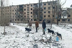 Жительница Авдеевки со страхом вспомнила зверства ВСУ "под допингом"