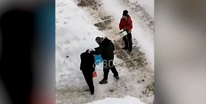 Жители Кирова требуют найти "бычару", избившего дворника-инвалида из-за пустяка