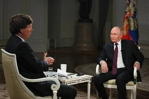 Твёрдость без иллюзий: Физиогномист "прочла" мимику Путина на интервью Карлсону