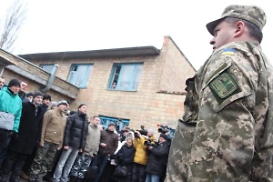 На Украине разрешили военкоматам работать круглосуточно