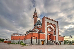 В буддийских монастырях традиционной сангхи прочитают молебен по жертвам теракта