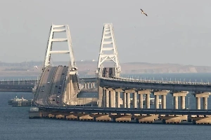 Политтехнолог раскрыл причину "слива" немецких переговоров о Крымском мосте
