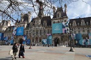 Участникам Олимпиады в Париже раздадут 300 тысяч презервативов и положат на картонные кровати