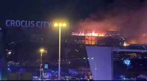 "Выбора не было": Зритель перепрыгивал через пламя, чтобы спастись от террористов в "Крокусе"