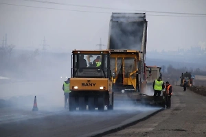 В ЛНР планируют завершить ремонт 80 км федеральной трассы Р260 в 2024 году