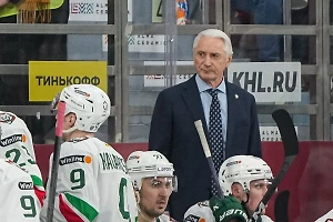 Зинэтула Билялетдинов покинул пост главного тренера хоккейного клуба "Ак Барс"