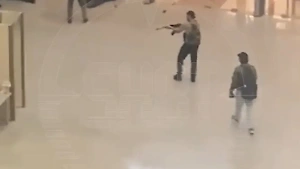 Несколько террористов забаррикадировались внутри здания Crocus City Hall 