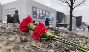 В России начался общенациональный траур по жертвам теракта в "Крокус сити холле"