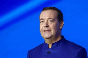 Медведев назвал условие переговоров с Киевом
