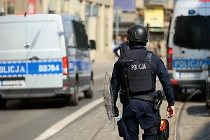 Полиция Польши сообщила о падении неизвестного объекта