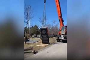 В канадском Оквилле открестились от сноса памятника украинским эсэсовцам