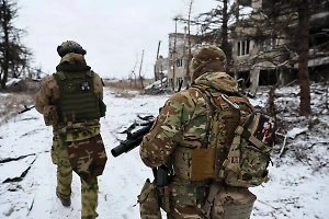 ВС России изматывают ВСУ в районе Часова Яра, однако бои за город начнутся позднее, заявил эксперт
