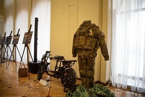 В Курске открылась выставка личных вещей участников операции «Поток»
