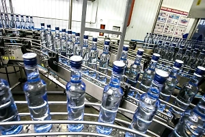 Россияне стали меньше пить водку и вино