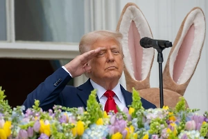 Трамп пошутил о желании стать новым папой римским