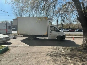 «Газель» насмерть переехала пенсионерку в Красноярске