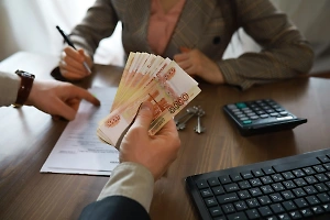 Долги россиян начнут взыскивать без решения суда, но при одном условии
