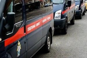 Омич до смерти избил четырёхлетнего сына сожительницы, пока та рожала