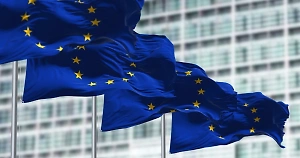 Politico: В ЕС боятся союза Орбана, Фицо и Симиона против помощи Зеленскому