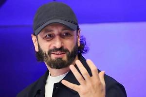 Авербух выкатил покаянное видео после слов о том, что у Арзамасовой в 15 лет «уже всё было»