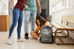 Глупые шутки одноклассников о весе довели 13-летнюю россиянку до реанимации