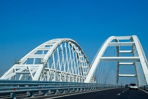 «Главный террорист»: В ГД назвал ничтожными угрозы Украины взорвать Крымский мост