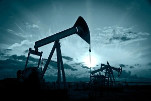 ЕС собрался снизить потолок цен на российскую нефть
