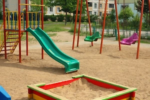 В Петербурге качель травмировала ребёнка, разорвав ему селезёнку