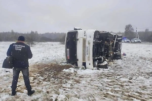 В Ивановской области опрокинулся автобус с пассажирами, один человек погиб
