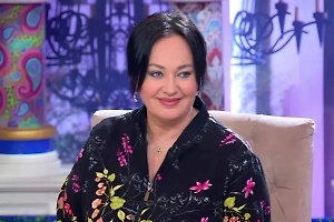 Тест: Какие из этих безумных цитат из «Давай поженимся!»принадлежат Ларисе Гузеевой, а какие — нет? 
