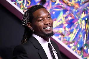 Ни хлопьев, ни бэтмобиля: Рэпер Offset не смог прилететь на концерт в Москву
