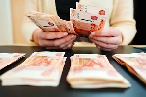 Назван ориентировочный размер пенсии при зарплате 100 тысяч рублей в месяц