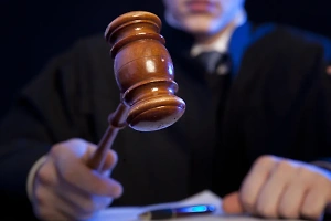Россиянку осудили за смерть упавшей в кипящую кастрюлю дочери