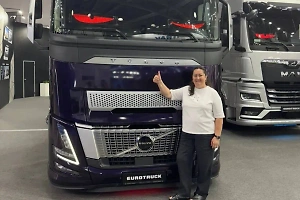 Вяльбе назвала крутым тягач Volvo, фото с которым взбесило шведов