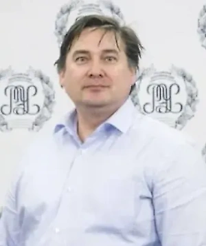 Причин для роста цен на сельхозпродукцию с точки зрения издержек на топливо нет. Сезонные ягоды, такие как клубника, черника, смородина и крыжовник, также дешёвые. Оптовые цены за последний месяц снизились на 7,2 %. Ожидается, что в ближайшие две недели цены на клубнику снизятся до 30%. Этому способствует и рост импорта, и снижение курса валют. Смородина и часть урожаев из-за холодного лета в ряде регионов подешевеет.