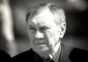 Умер дирижёр легендарного ансамбля «Берёзка» Леонид Смирнов
