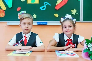 Строго, удобно, по ГОСТу: что нужно знать родителям о школьной форме в 2025 году?