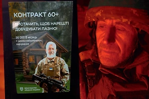 «Хватит, чтобы достроить баню»: Как Киев экономит на пенсиях, отправляя дедов под пули