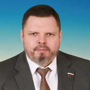 Введение дополнительного выходного дня не только повысит эффективность семейного воспитания, но и будет способствовать укреплению традиционных семейных ценностей и формированию более тесных эмоциональных связей между поколениями.