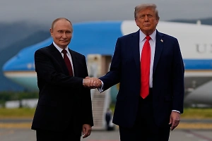«Дональд волнуется»: Путин не дал Трампу провернуть трюк с рукопожатием, отметила эксперт по протоколу
