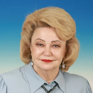 О какой бы сумме ни шла речь, любая идея будет мною поддержана, потому что я понимаю, что сегодня каждая российская семья, даже если воспитывает всего одного ребёнка, испытывает потребности в канун 1 сентября.