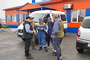В районе вулкана Баранского на Курилах пропала группа из десяти туристов