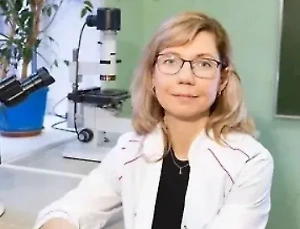 Под запретом сладкие газированные напитки. Добавленный сахар, который в них содержится, блокирует всасывание воды корнями. Кроме того, в 80% случаев полив сладкой газировкой вызывает плесень. Некоторые газированные напитки имеют высокую кислотность, что негативно влияет на pH почвы и здоровье растений. Кроме того, многие из них содержат красители, ароматизаторы и другие добавки, которые могут представлять опасность для растений.